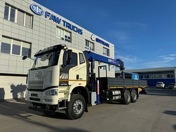 Бортовой автомобиль FAW с КМУ DONGYANG SS2725 LB