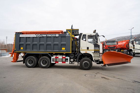 Машина комбинированная уборочная FAW СА3250 6х6