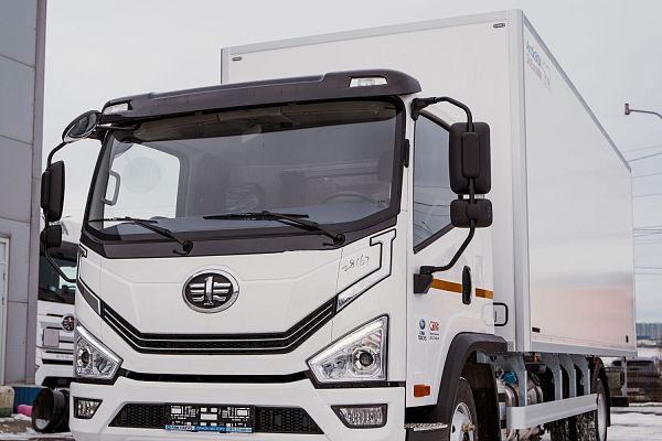 Фургон изотермический FAW Tiger 6G-12