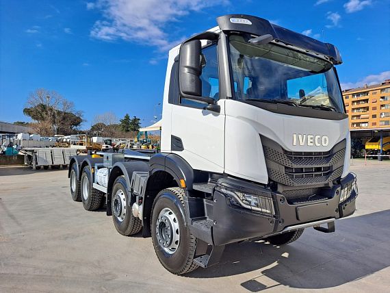 Шасси IVECO T-Way 8х8