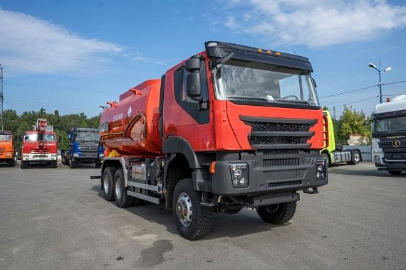 АТЗ-17-2 два отсека, УВТ-40, АМТ N.V. 632910 (6х6) ДОПОГ