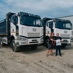 У компании «Автомагистраль» состоялась выдача трех самосвалов  нашим клиентам!