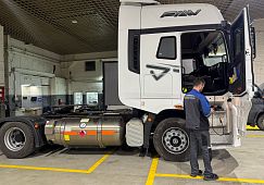 Газовые тягачи FAW J7 LNG впервые заехали в сервис «Автомагистраль» в Миассе