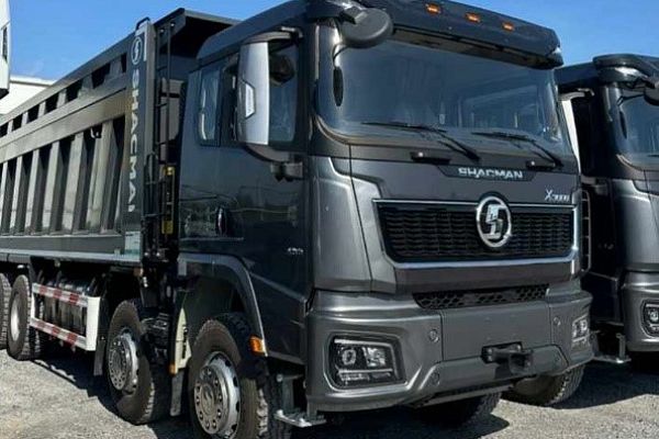 Самосвал Shacman 8x4 SX33186V366