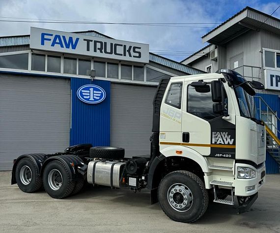 Седельный тягач FAW J6 6х4 